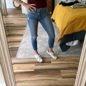 Frame Denim Mid Rise Distressed Skinny‎ Jean Size 26 EUC